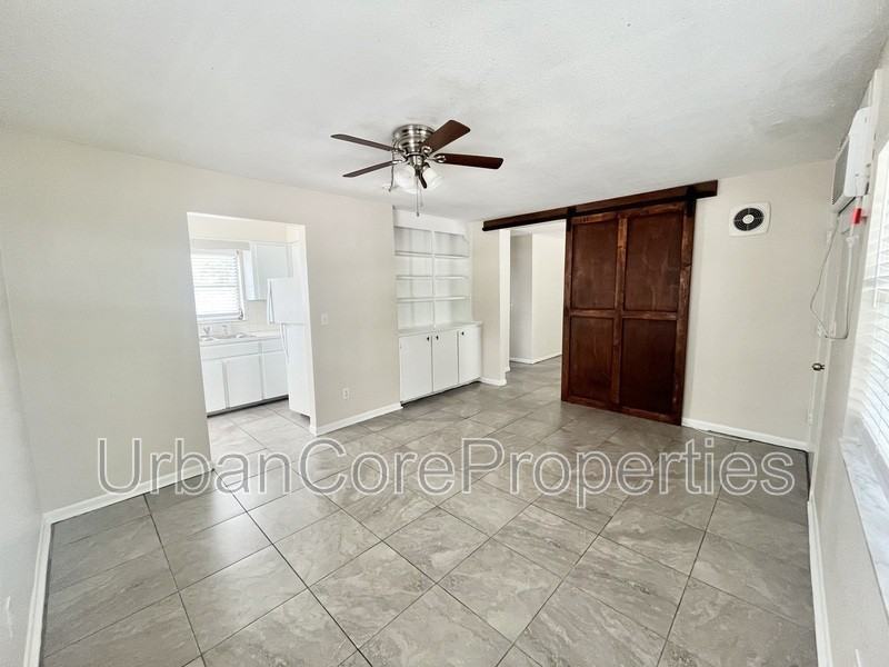 321 24th St N #7 - Photo 4 of 8