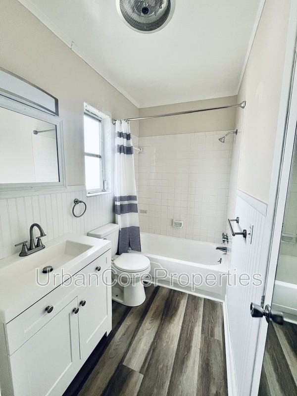 321 24th St N #11 - Photo 7 of 7