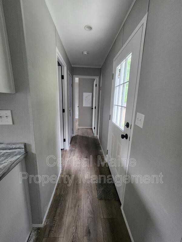 4 Austin Dr - Photo 5 of 11