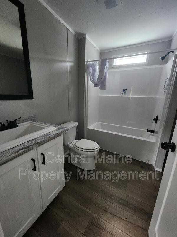 4 Austin Dr - Photo 6 of 11