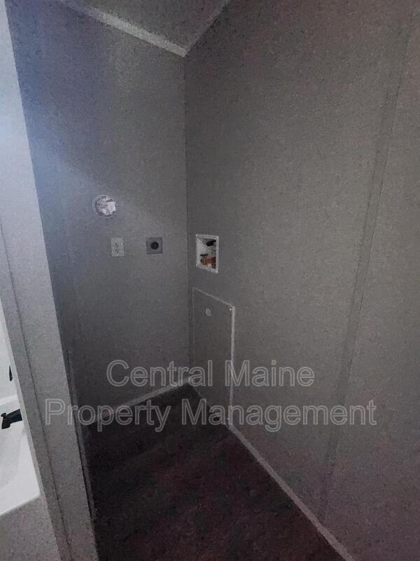 4 Austin Dr - Photo 7 of 11