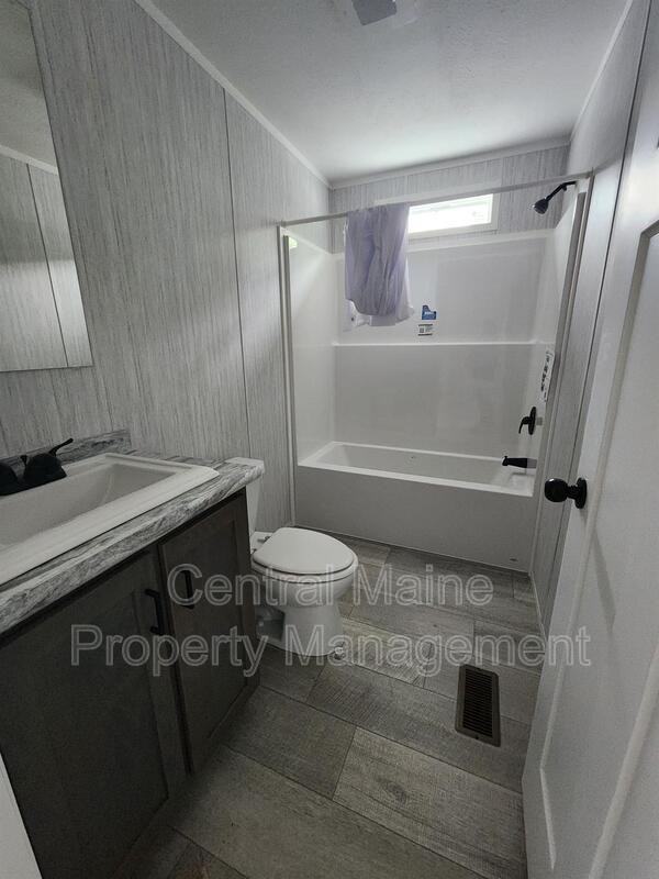 9 Austin Dr - Photo 3 of 9
