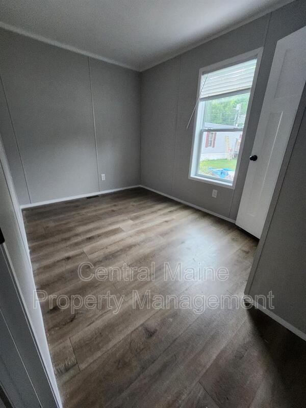 13 Austin Dr - Photo 4 of 9