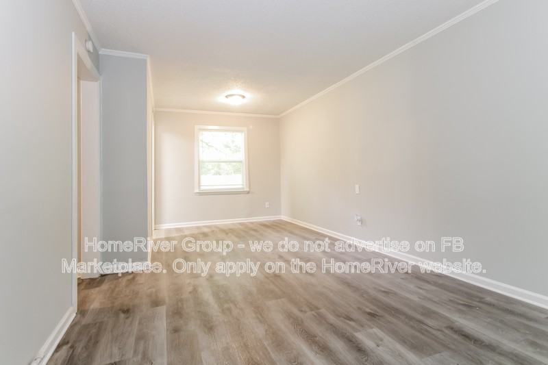4113 Willowview Ave - Photo 4 of 19