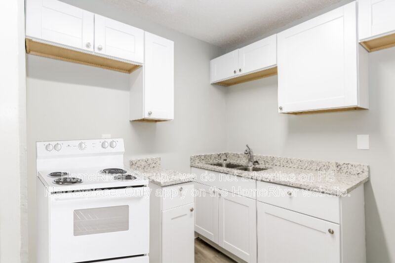 4113 Willowview Ave - Photo 6 of 19