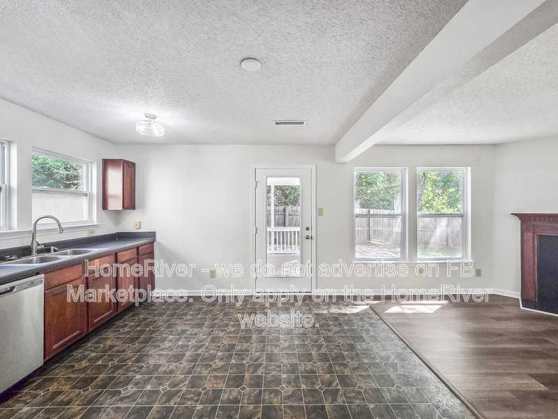 7144 Sycamore Grove Ct - Photo 5 of 24