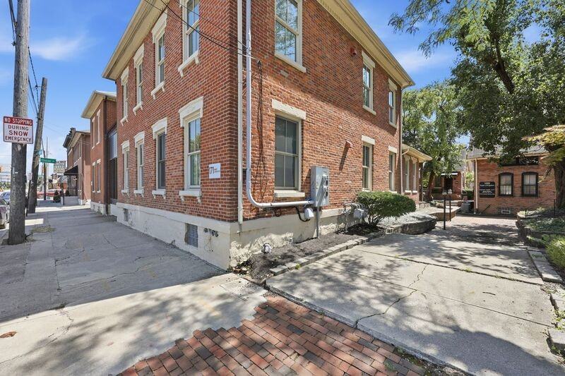 175 E Livingston Ave - Photo 3 of 25