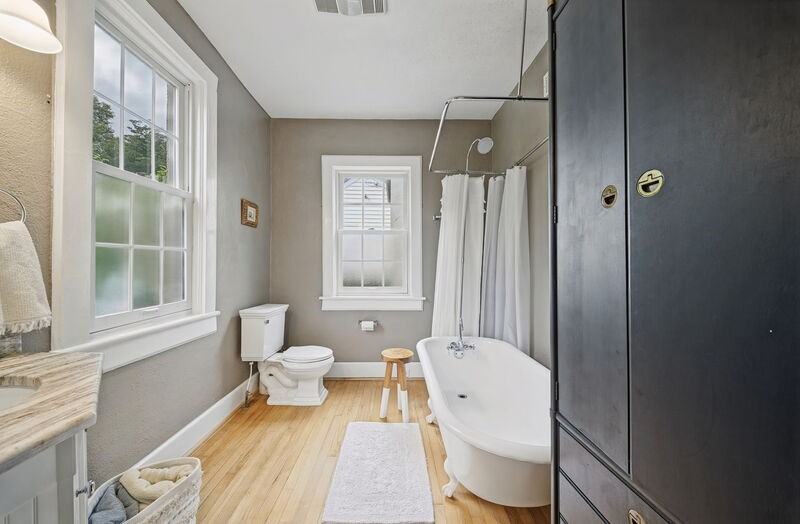 2115 Claremont Ave - Photo 7 of 27