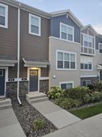 featured image of 851 Roselyn Dr