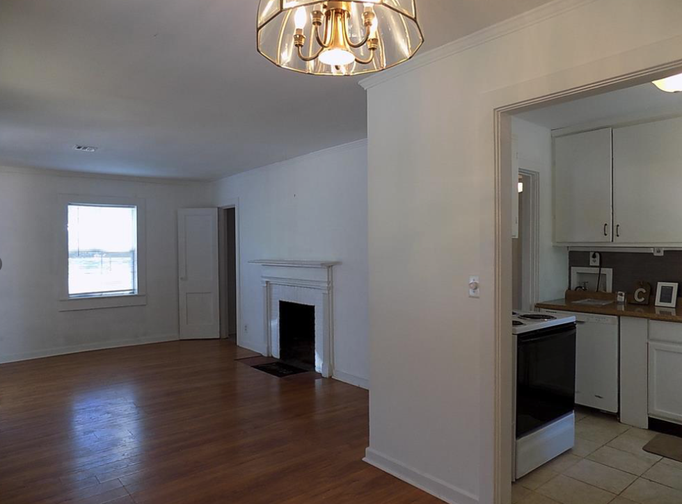 1611 Lyndle Rd - Photo 7 of 8
