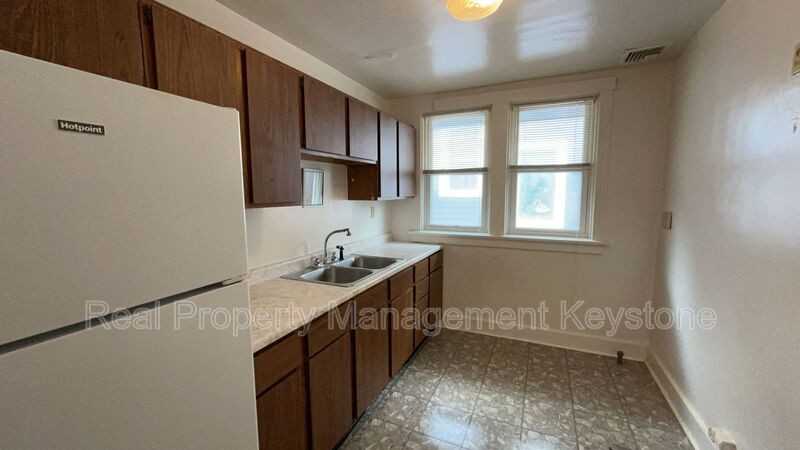 3518 Campus St #3520 - Photo 4 of 16