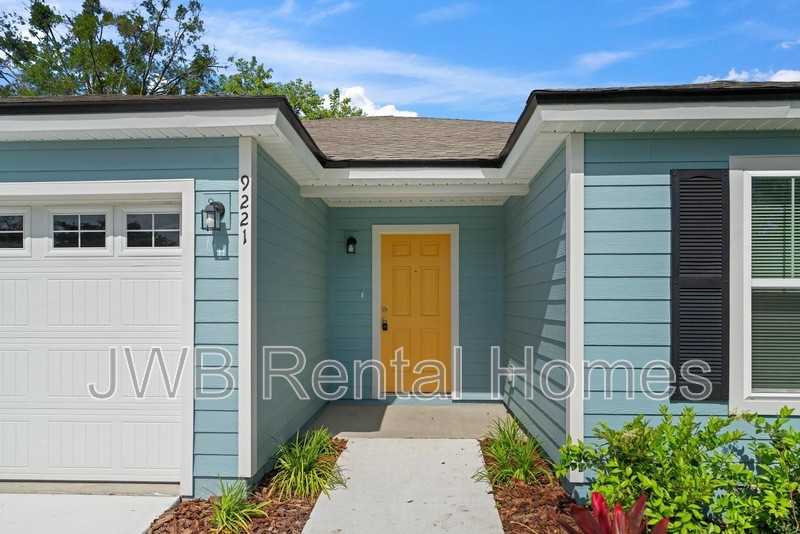 9221 8th Ave - Photo 2 of 23