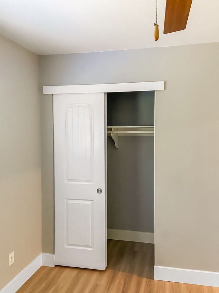 J3 Apartments - Photo 7 of 33