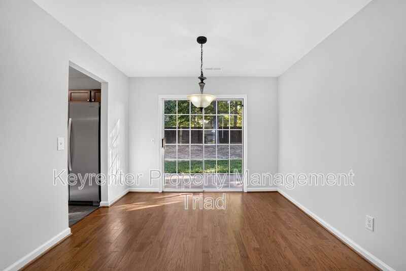 4227 Blazingwood Ct - Photo 4 of 34