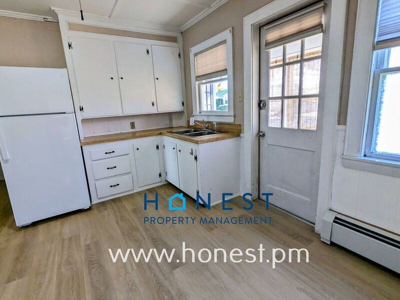 164 Silver St #1 - Photo 5 of 31