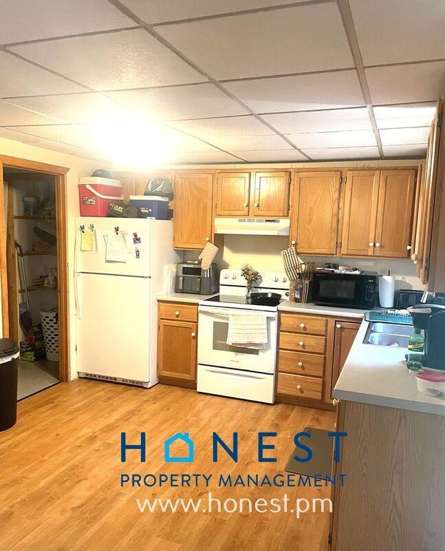 29 Joey Ln #4 - Photo 5 of 20