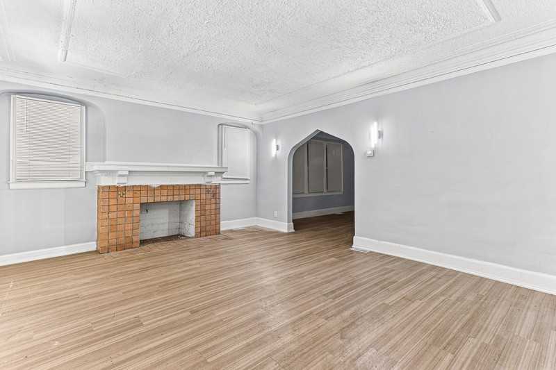 3239 Fullerton St - Photo 2 of 17