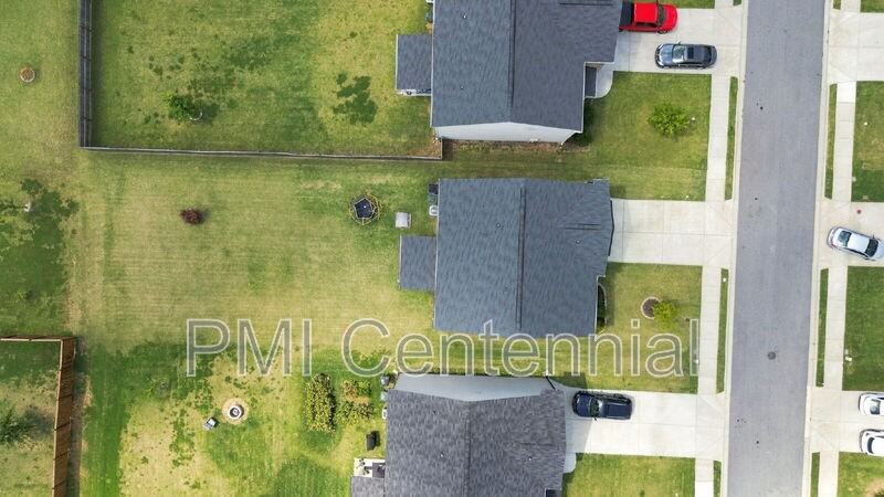 2335 Waycross Ln - Photo 5 of 34
