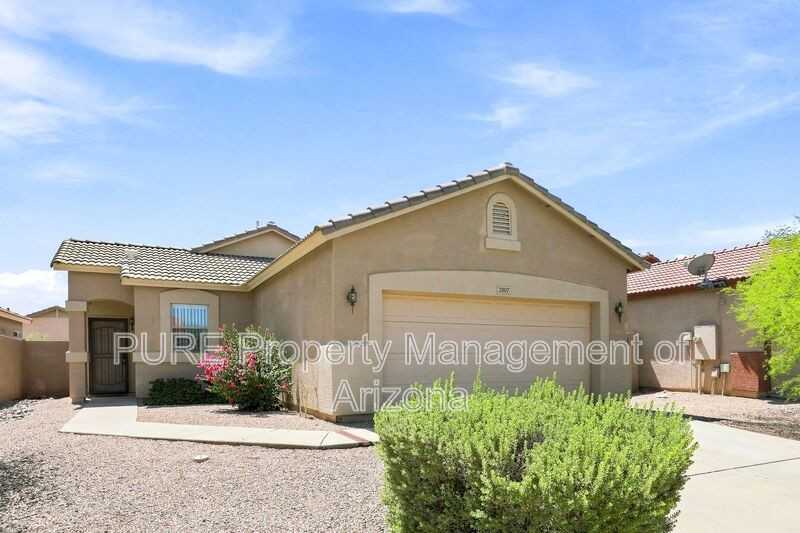 2807 E Morenci Rd - Photo 2 of 31