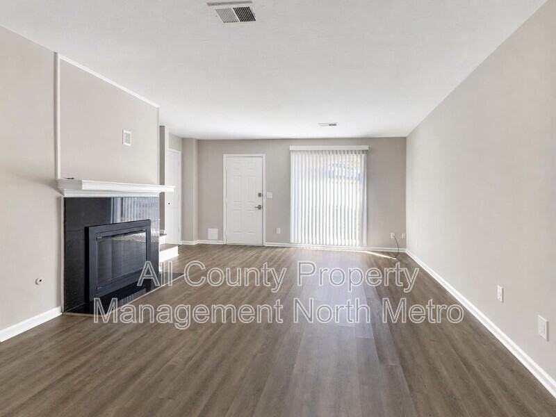 130 Holcomb Ferry Rd - Photo 2 of 12