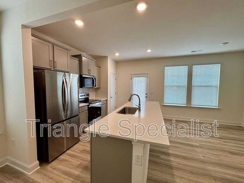 52 Lavender Ln - Photo 5 of 25