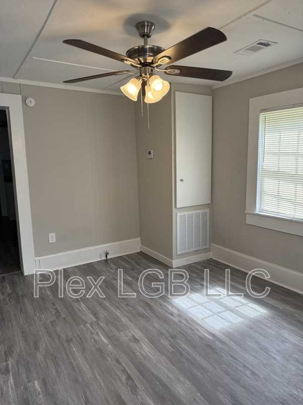 1019 Mason St - Photo 7 of 7