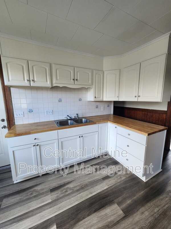 33 Bradley St #3R - Photo 2 of 13