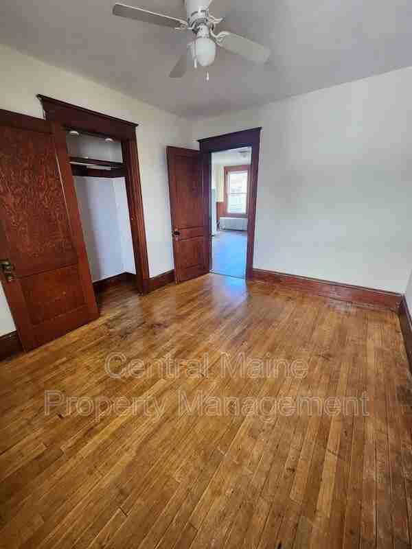 33 Bradley St #3R - Photo 6 of 13