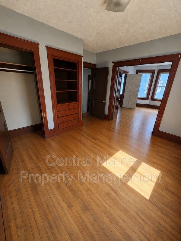 131 Horton St - Photo 5 of 14