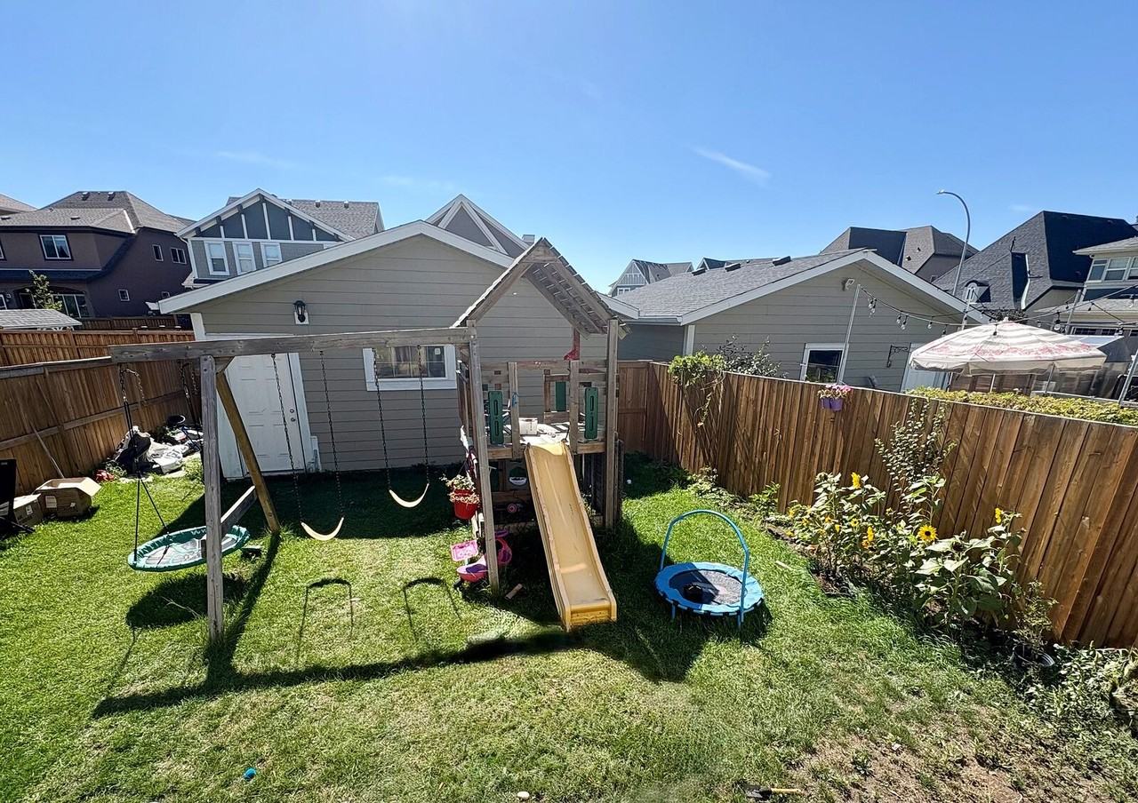 592 Mahogany Blvd Se - Photo 7 of 18