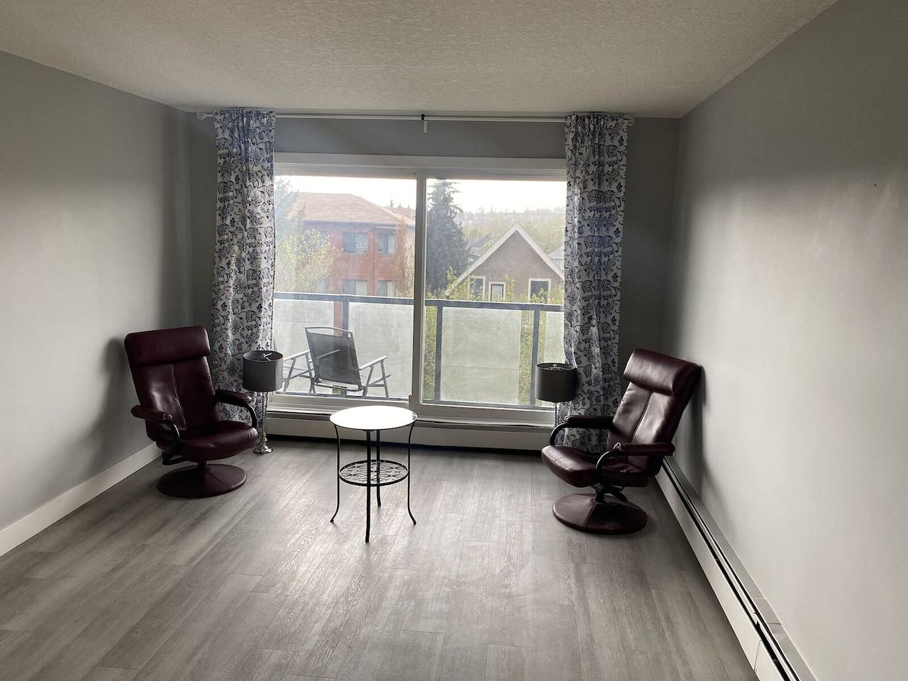 1710 11 Ave Sw - Photo 3 of 31
