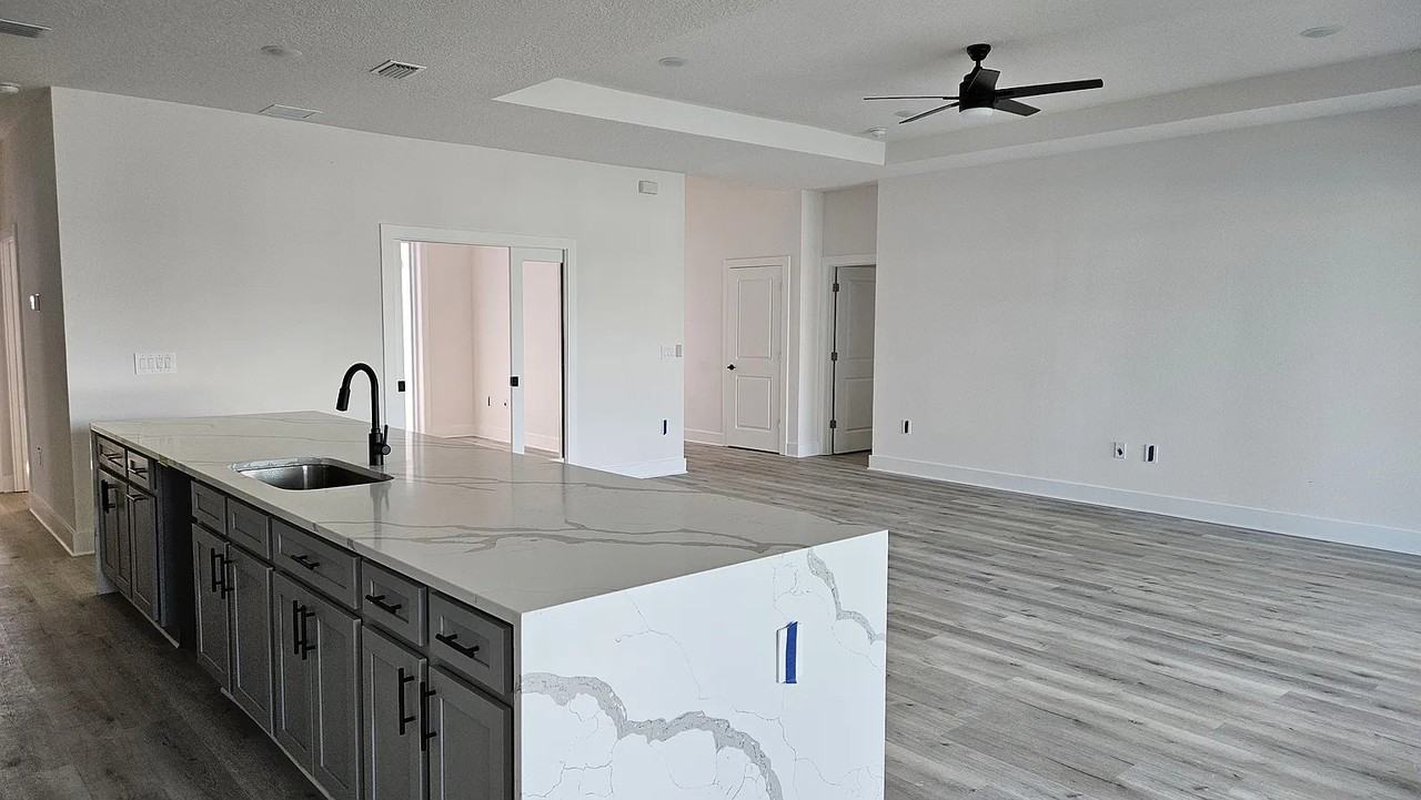 8601 Calumet Blvd #NA - Photo 3 of 15