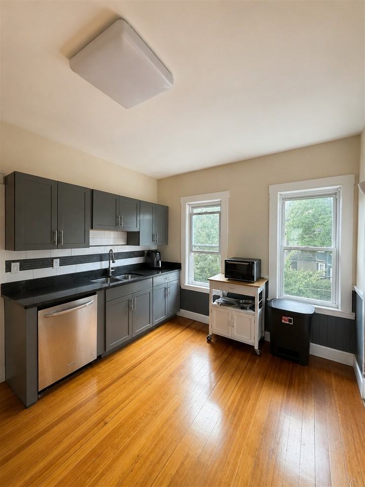 14 Warner St #2 - Photo 2 of 16