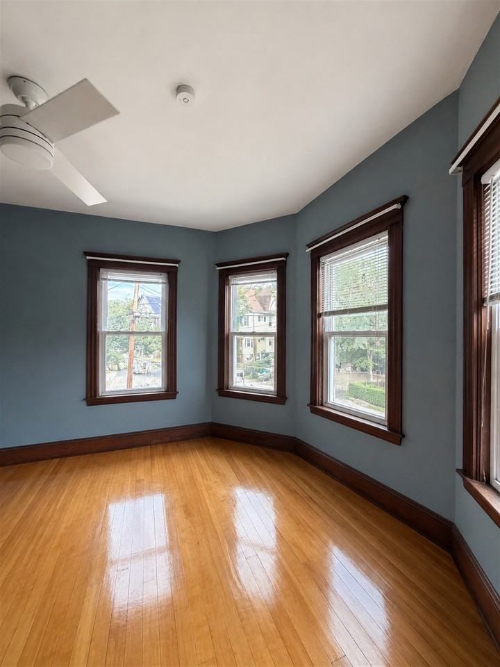 14 Warner St #2 - Photo 6 of 16