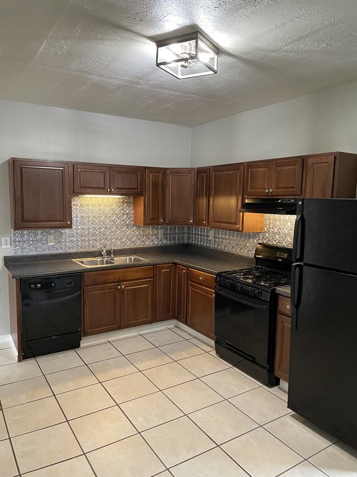 419 Grace St #NA - Photo 2 of 17