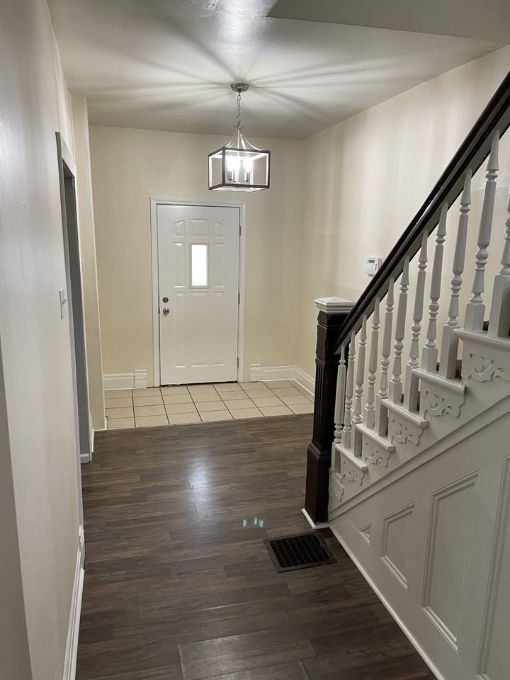 419 Grace St #NA - Photo 5 of 17