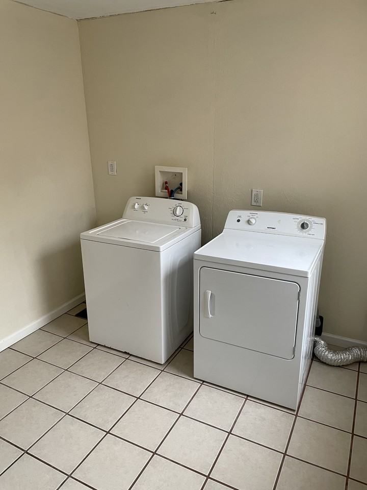419 Grace St #NA - Photo 6 of 17