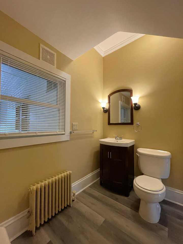 524 W Water St #2 - Photo 7 of 22