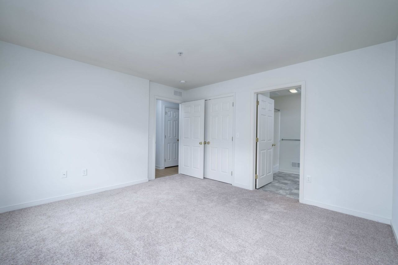 519 Talon Dr - Photo 7 of 15