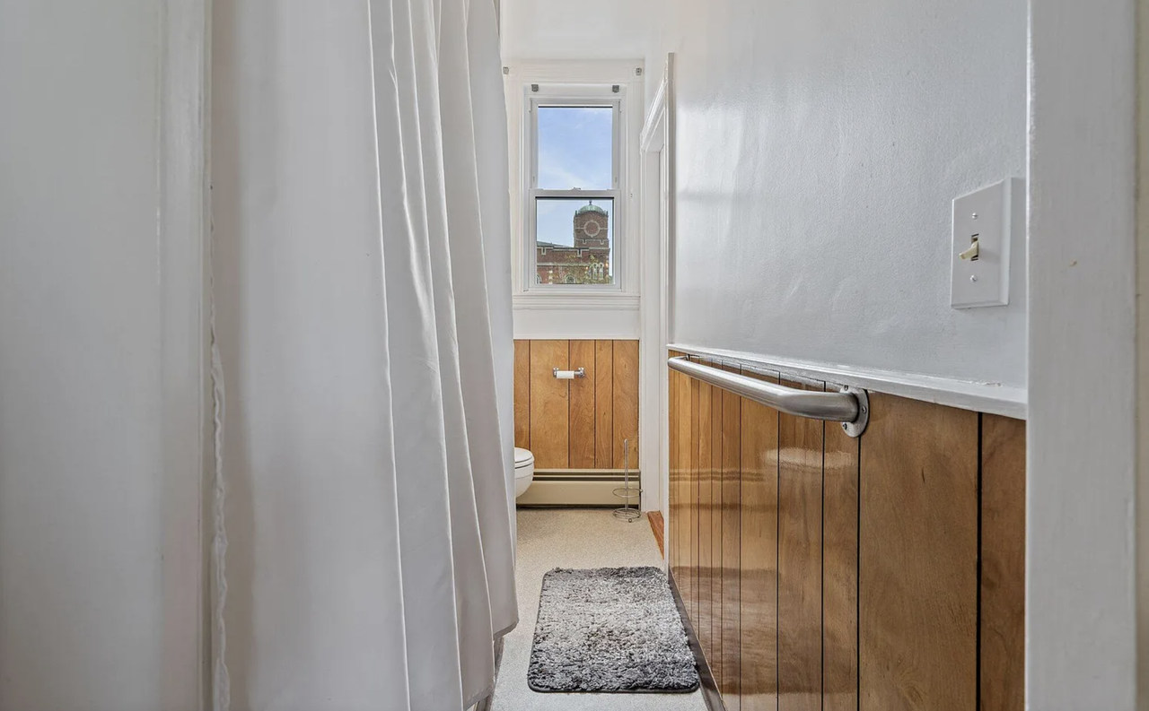 11 Smith St #3 - Photo 5 of 25