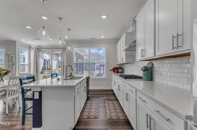 1526 Cloverfield Ct #NA - Photo 5 of 50