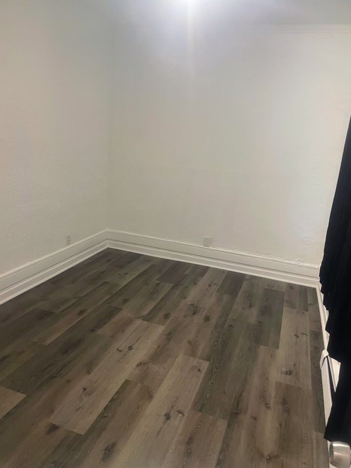 105 Lyons Ave #1 - Photo 7 of 13