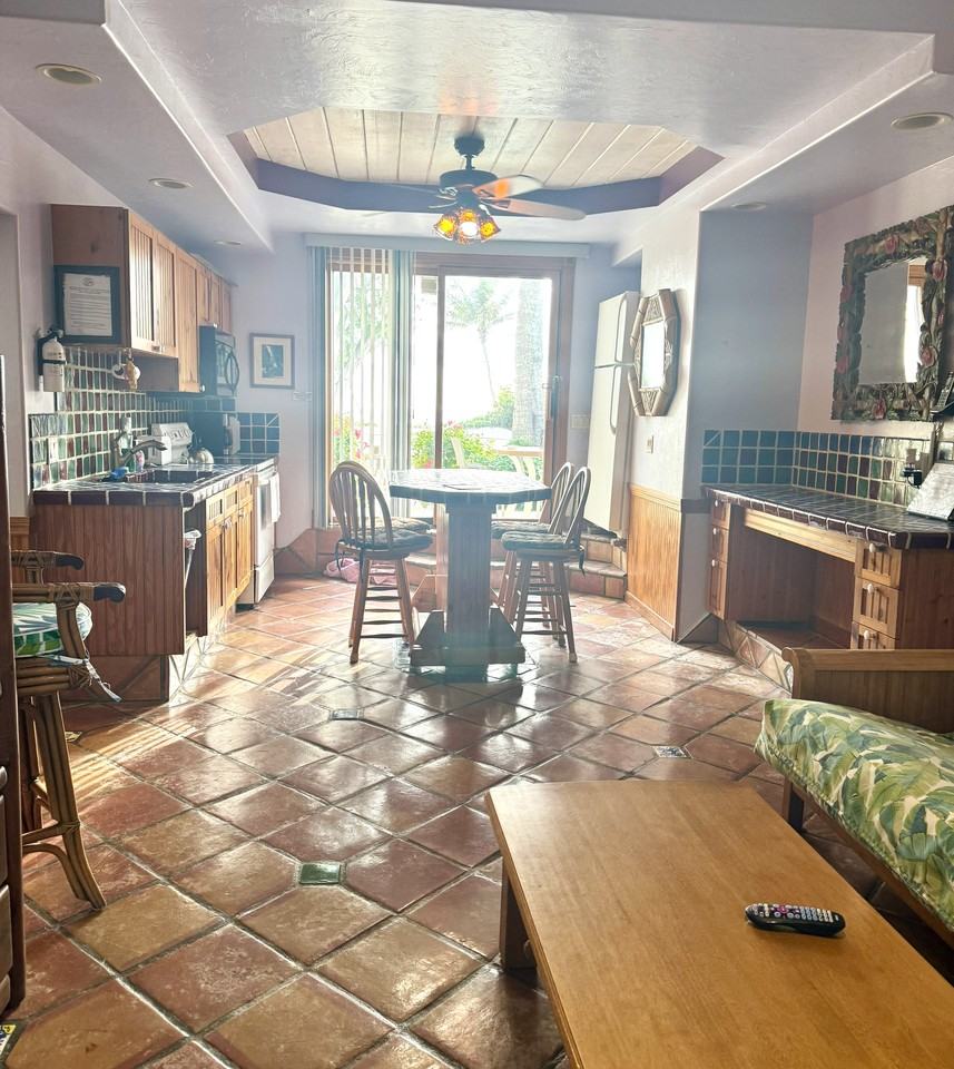 2818 Avenue E #2BARBADOS - Photo 4 of 10