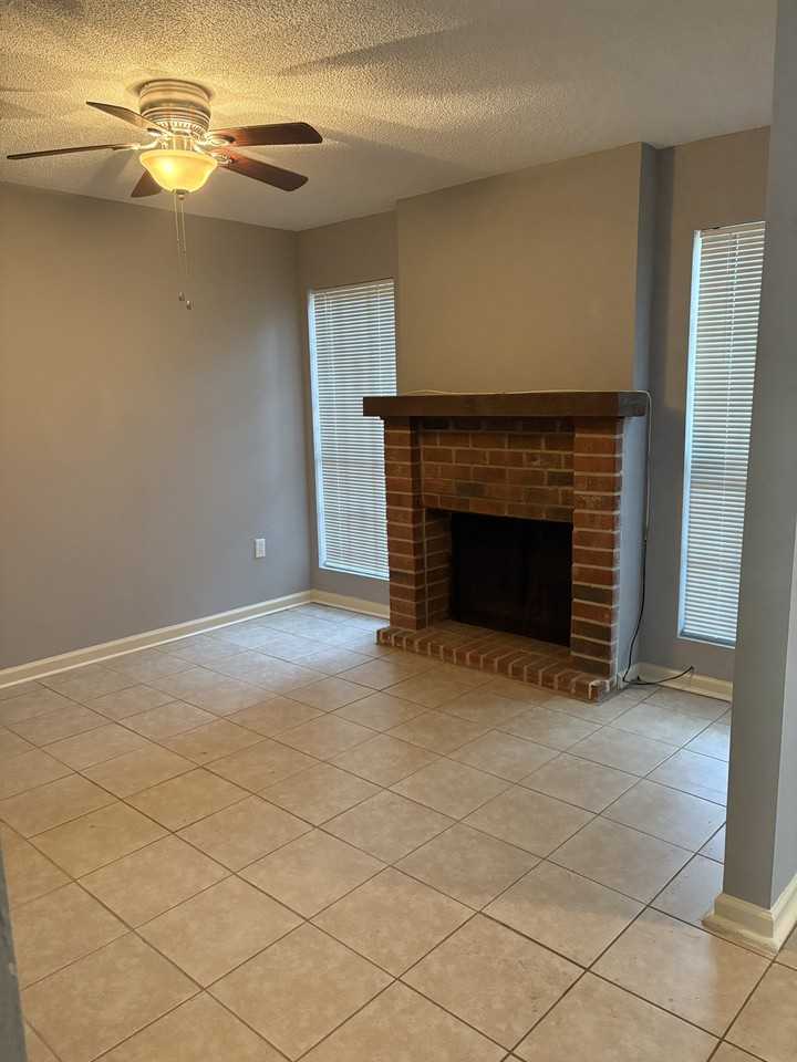 6201 Morrison Rd #1207 - Photo 2 of 9