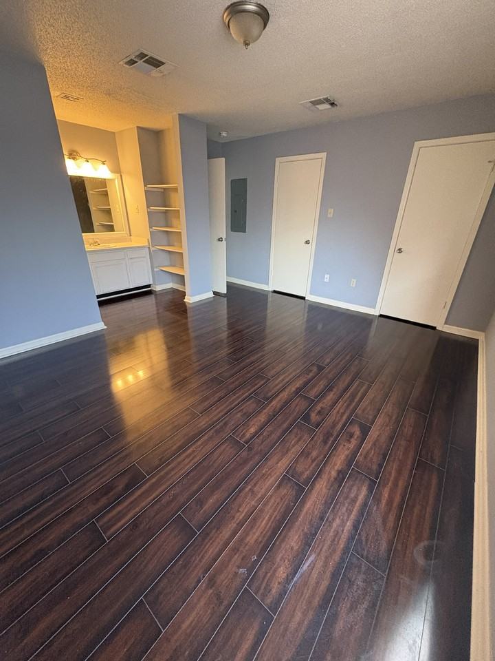 6201 Morrison Rd #1207 - Photo 4 of 9