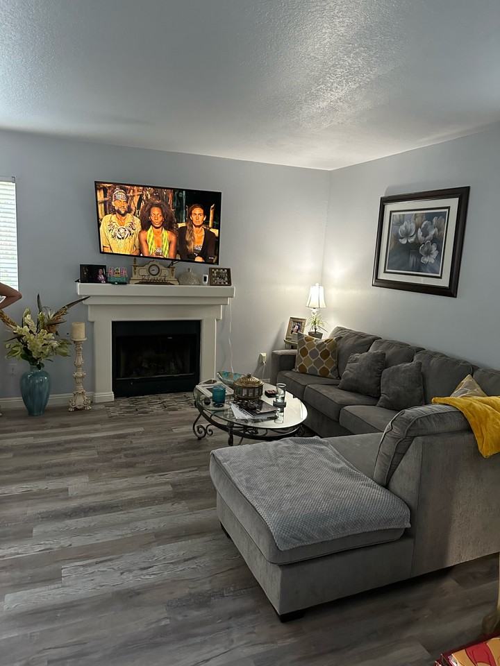 4371 Oak Glen St #NA - Photo 3 of 13