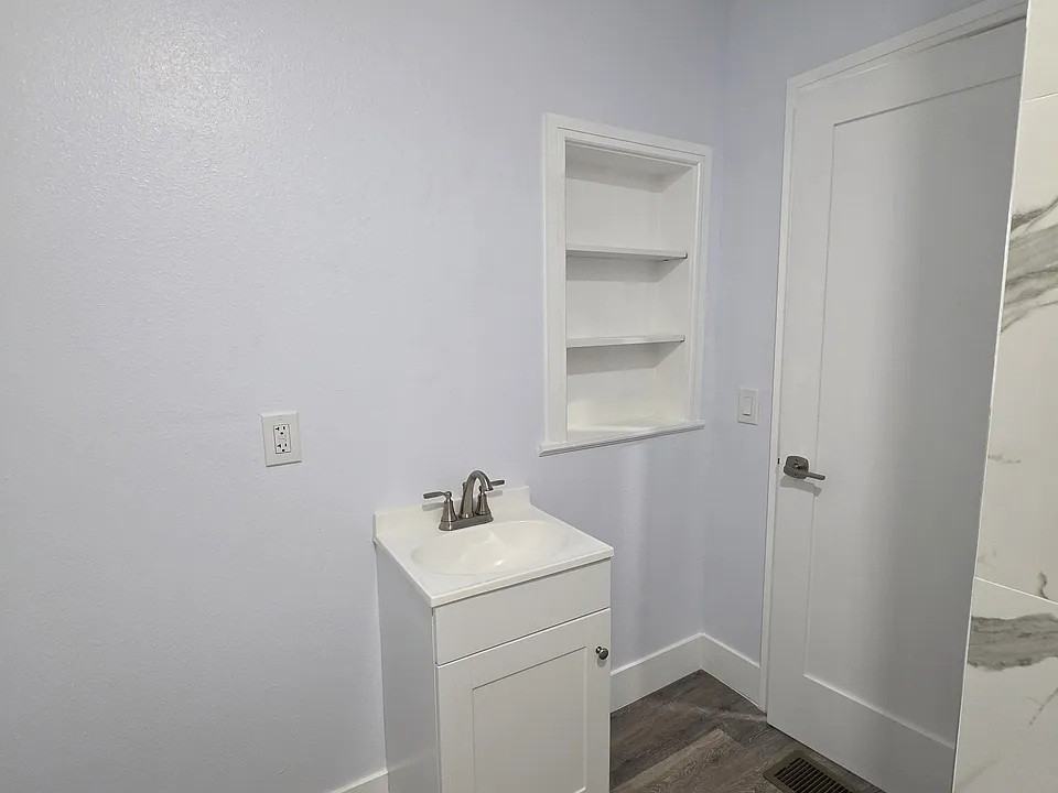 5236 9th St #NA - Photo 7 of 28