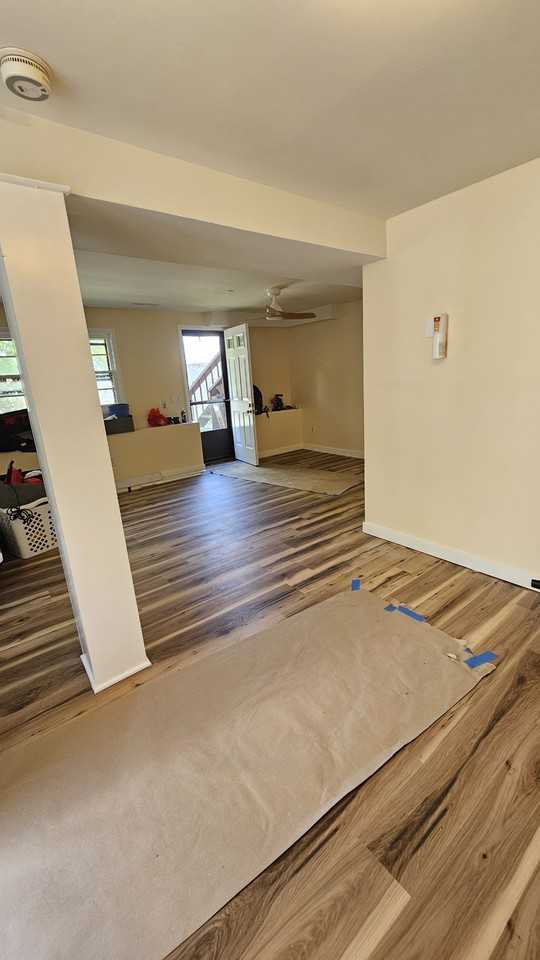 886 Howe Ave #A - Photo 3 of 10