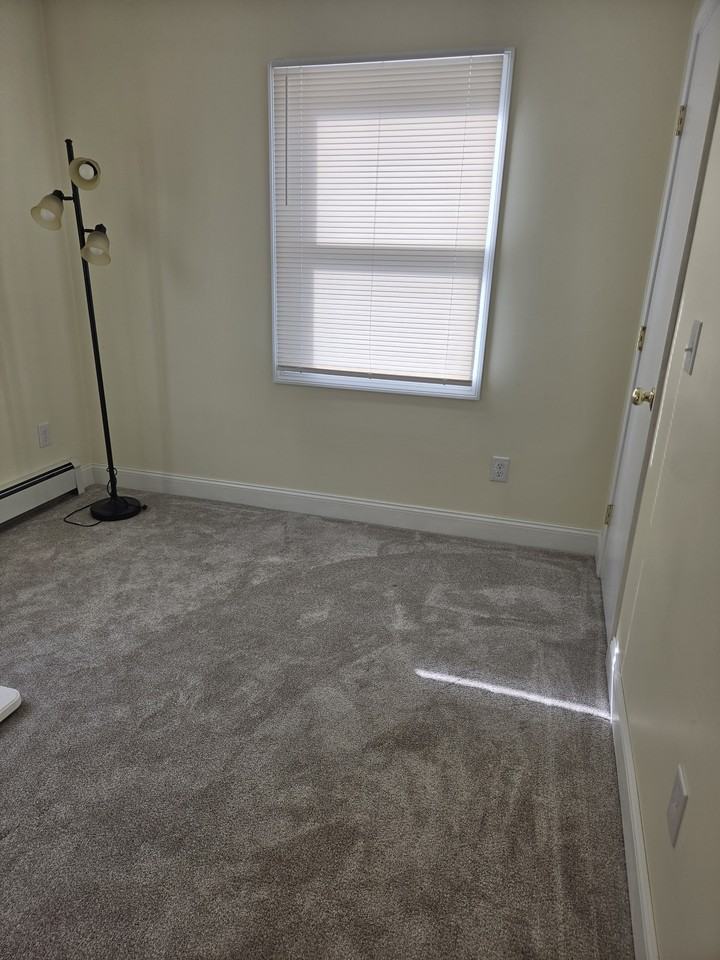118 High St #A - Photo 3 of 4