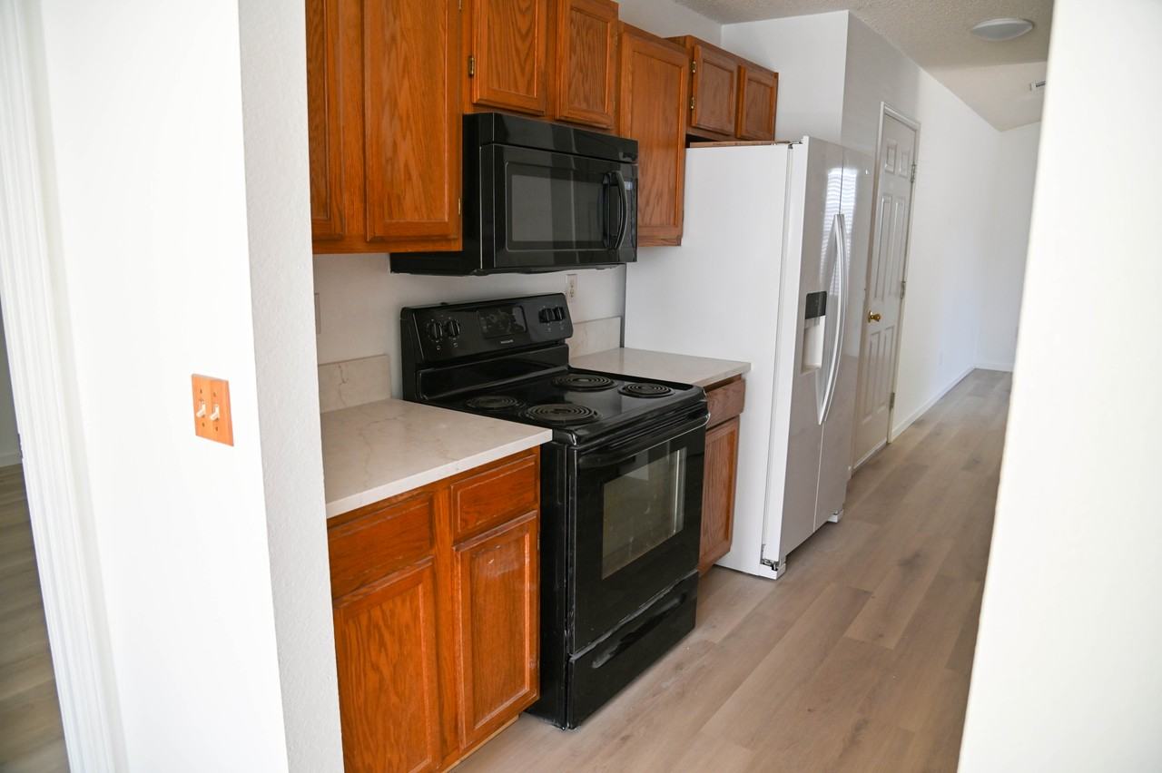 1602 Parkview Pl #NA - Photo 3 of 12